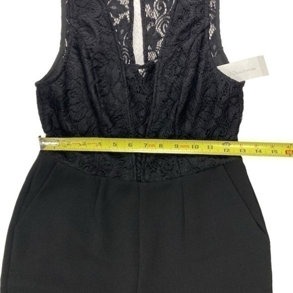 BCBGeneration Jumpsuit Womens Sz 2 Black Lace Sleeveless V-Neck with Pockets NEW - Picture 15 of 16